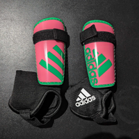 Ghost Youth - Protège-tibias de joueur de soccer - Rose/Vert