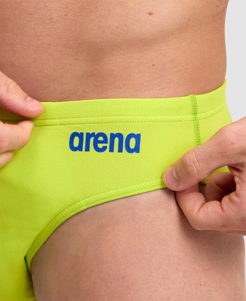 Arena Brief - Maillot de bain pour hommes - SoftGreen / NeonBlue de Arena