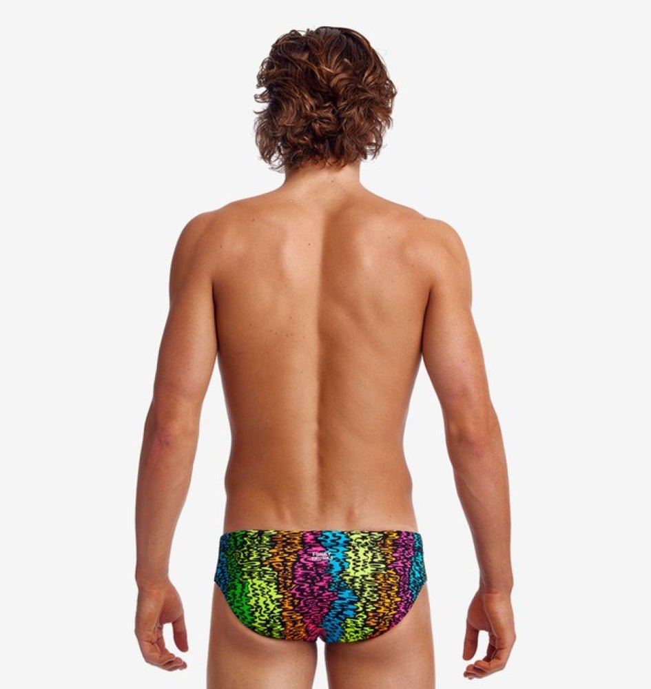 FUNKY Classic Brief ECO C-Infinity - Maillot d'entrainement pour hommes - Sunset West de Funkita - Funky